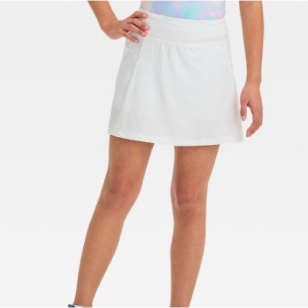 Target girls all in motion white tennis skirt built in shorts and zipper pocket